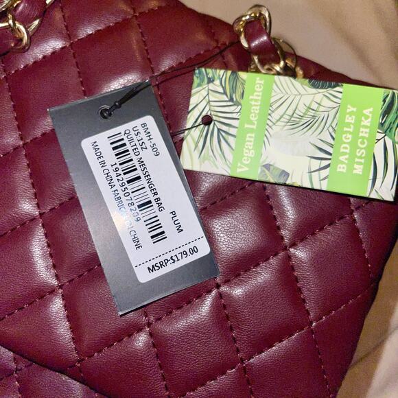 Badgley Mischka Quilted Travel Shoulder Bag Burgundy Gold Tone New With Tags - Picture 5 of 11